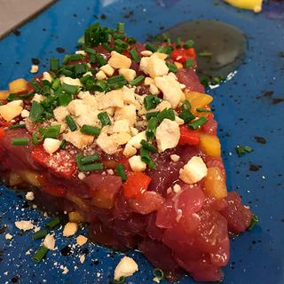 Tartar De Atún Con Anacardos