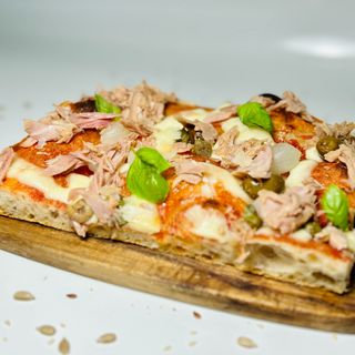 Rio Mare Roman Pizza ( 40 x 30cm ) ~ 1050g