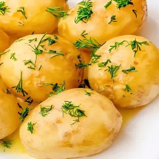 Картопля молода