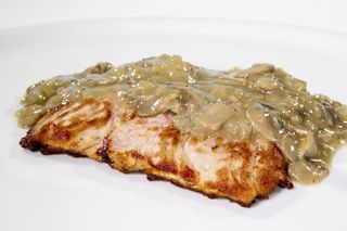 Teleća šnicla u sosu od gljiva