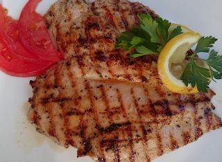 Пилешка пържола филе (200г)