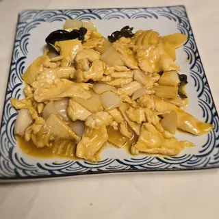 111 Pollo con curry