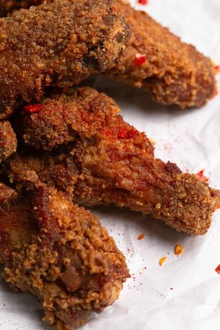 Smother Cluckin Wings (8 pieces)