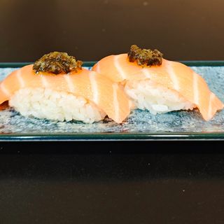 Salmón con salsa trufa 2u