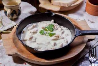 FASII DE PUI LA TIGAIE CU SOS DE BRANZA MUCEGAI 10 -12 portii