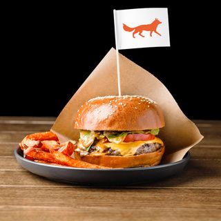 Бургер меню з бататом фрі