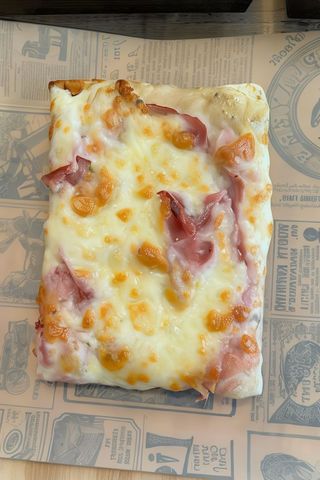 Pizza Jamón York (35 x 55 Cm.)