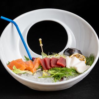  69-Box Sashimi Mixto (12 Pzs.)