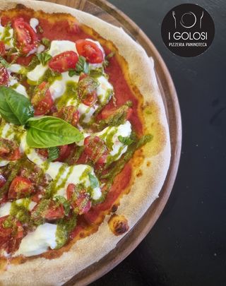 ● Pizza La Stracciatella