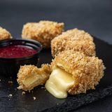 Сир камамбер (100г)