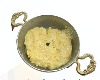 Jajecznica z białym serem