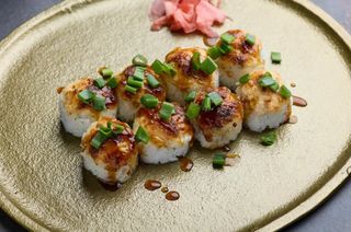 Vruće rolnice sa tunom