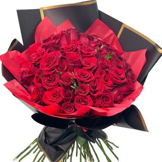 Buchet 51 de trandafiri ROȘII