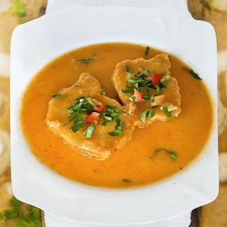 Cotlet de porc la tigaie cu sos de vin