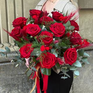 Sant Jordi Elegance Bouquet - 12 rosas