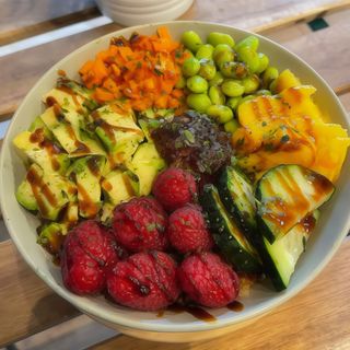 Quínoa Vegan Poke (Mediano)