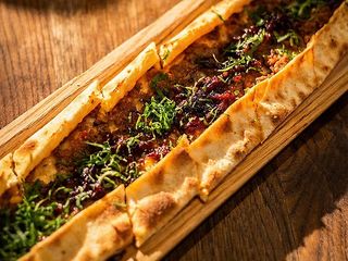 Пенірлі Баранина з карамелізованою цибулею і болгарським перцем (300г)