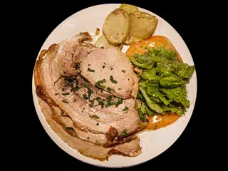 Porchetta Con Patatas Al Horno