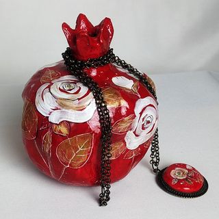 ბროწეული მედალიონით 4005