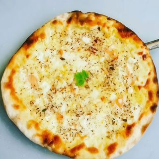 pinsa romana panna e salmone (33 cm)