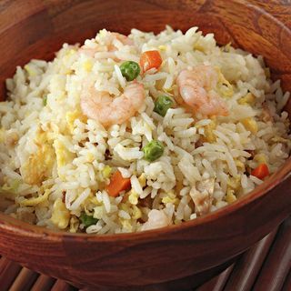 21 arroz tres delicias con gambas
