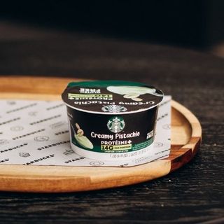 Jogurt z pistacjami