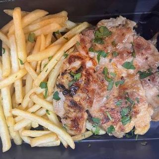 Pulpă pui dezosată la grătar, cartofi