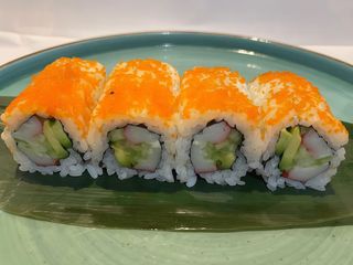Uramaki California rolls