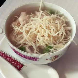 25 -Sopa de pollo con fideo
