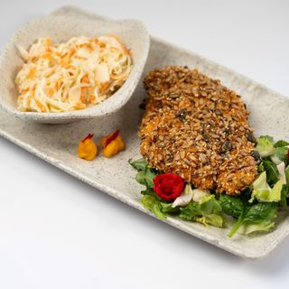 Snițel de pui în crustă de semințe