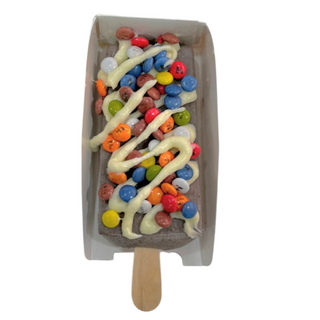 Paleta Gourmet, Sabor Oreo, Con Choco Blanco y Lacasitos