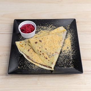 Palačinka sa nutelom, plazmom i malinom