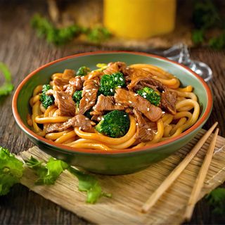 Wieprzowina z warzywami i grzybami Mun