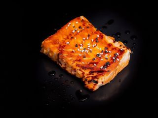 Sake De Salmón A La Plancha