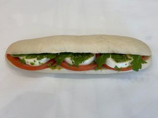 Panini , Mozzarella, Tomate , Rucula Y Pesto 