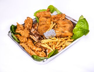 Platou pui mic (pentru 2 - 3 persoane) + Coca Cola Gratis