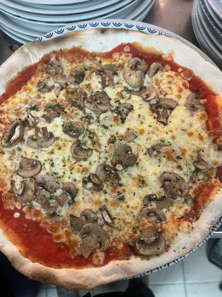 Pizza Siciliana (30 Cm.)