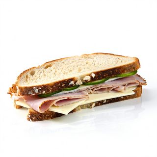 Bocadillo De Lomo Y Queso Brie