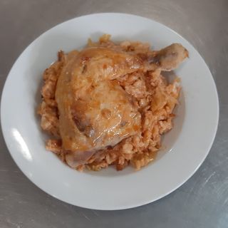 Пилешко бутче с кисело зеле, ориз и булгур