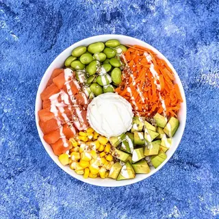 Poke salmone