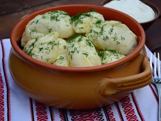 Макитра вареников