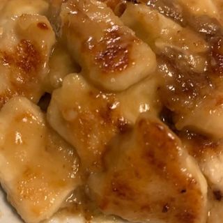 Bocconcini di pollo con salsa alla senape e birra