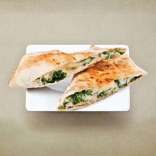 Сир Сулугуні в лаваші