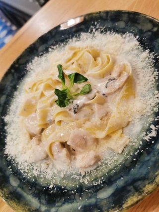 PAPARDELE CU PUI ȘI GORGONZOLA 300g