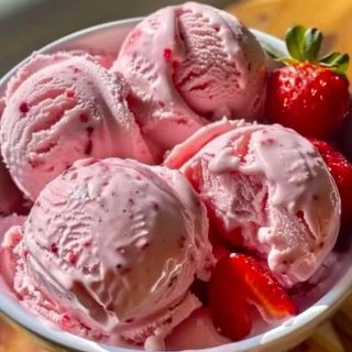Helado de fresa(3 bolas)