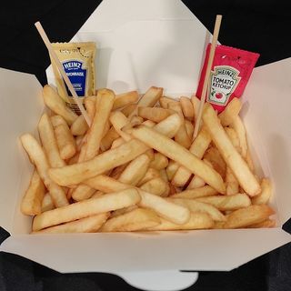 Vaschetta grande con patatine fritte