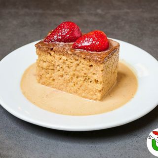 Tres Leches Con Fresa (casera)