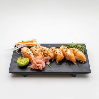 Nigiri de Salmão Braseado 8 Peças