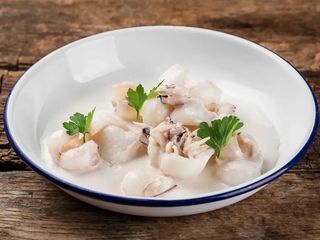 Каракатиця бебі у вершковому соусі (200g)
