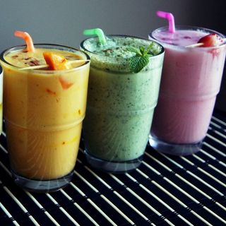 Rose lassi